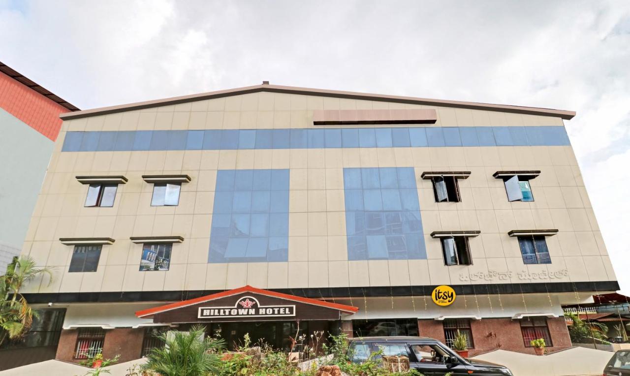 Hill Town Hotel Madikeri Exterior photo